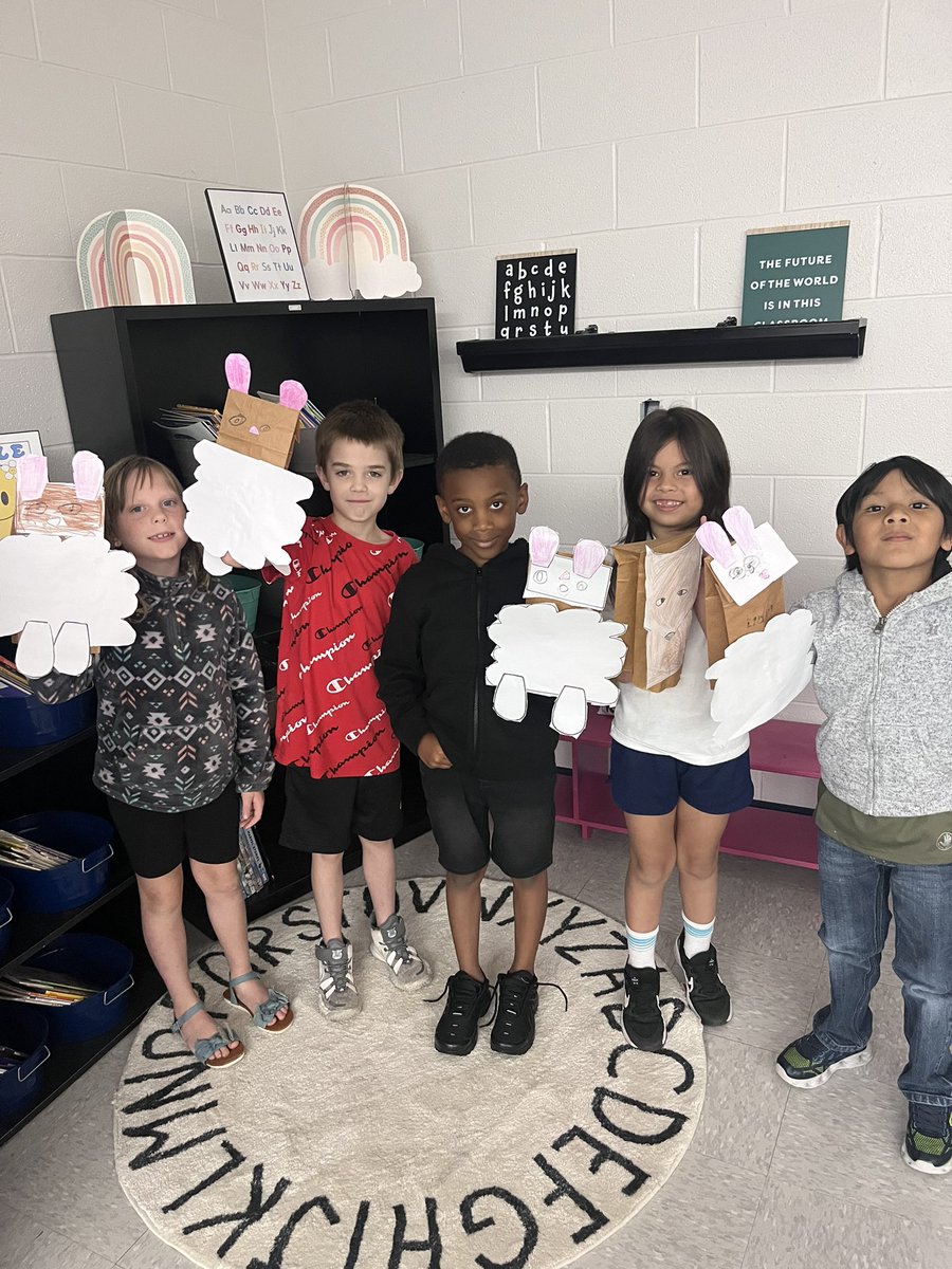 BoshersBlake's tweet photo. We ended Domain 1, Fables and Folktales by creating puppets (characters) and acting out 4 of the stories! “The Fox and the Grapes”, “Peter Rabbit”, “The Wolf in Sheep’s Clothing”, and “Anansi”… @OGEStigercubs https://t.co/Y6mPapp2Z4
