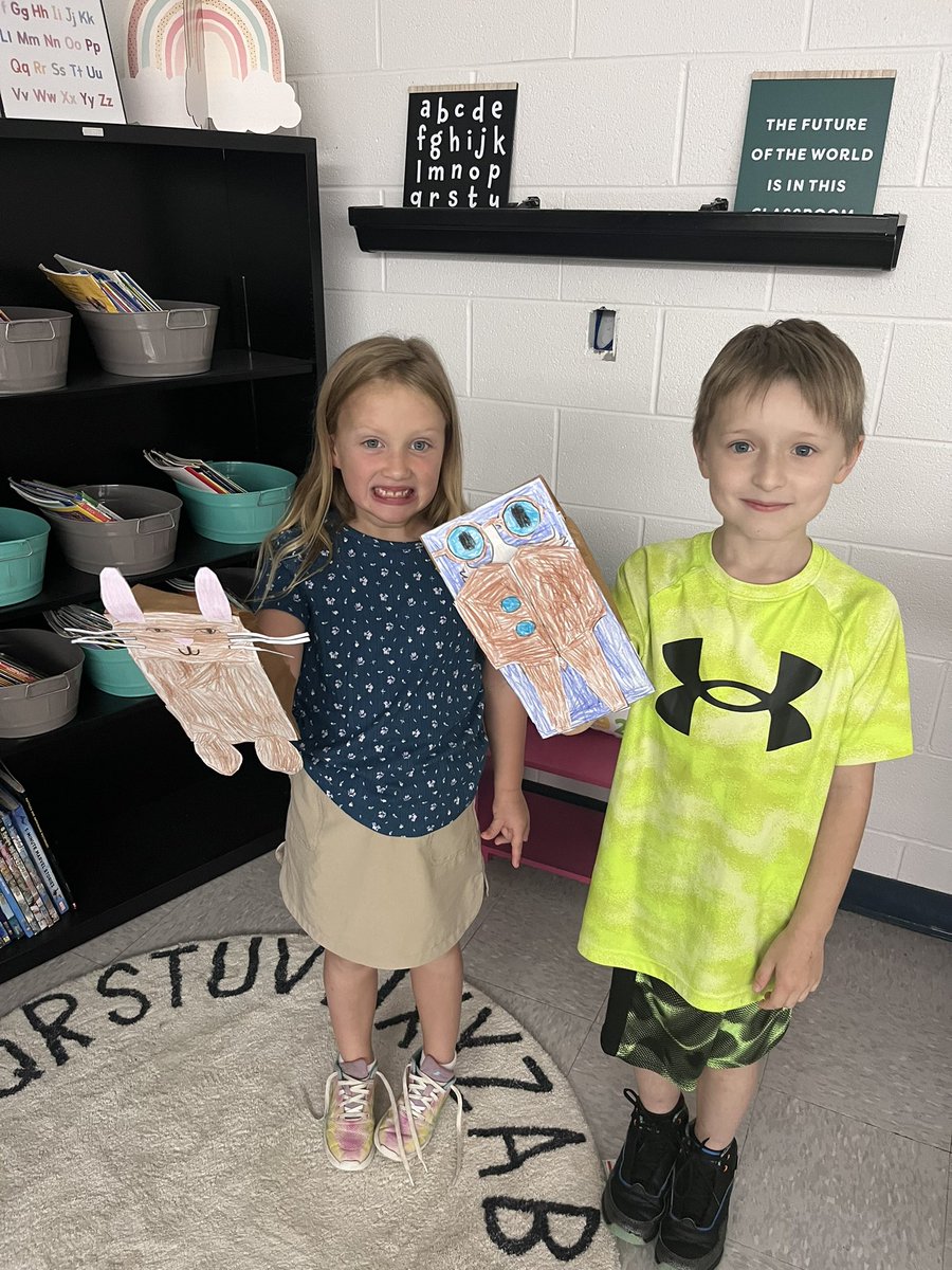 BoshersBlake's tweet photo. We ended Domain 1, Fables and Folktales by creating puppets (characters) and acting out 4 of the stories! “The Fox and the Grapes”, “Peter Rabbit”, “The Wolf in Sheep’s Clothing”, and “Anansi”… @OGEStigercubs https://t.co/Y6mPapp2Z4