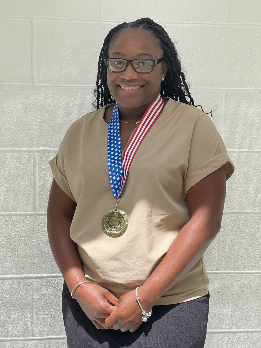 AAS_HCS's tweet photo. 🥁congrats to Ms. Nelson, @AAS_FBLA advisor, earning Rookie of the Year for doubling enrollment &amp; @youknowthisChef &amp; @triciavera , FCCLA advisors on the greatest enrollment! #winningforkids #empoweringtomorrow #associateexperience @DLinnBwell @Toni_Collie @sheppard06 @shaykele78 https://t.co/jbG1f0dA9e