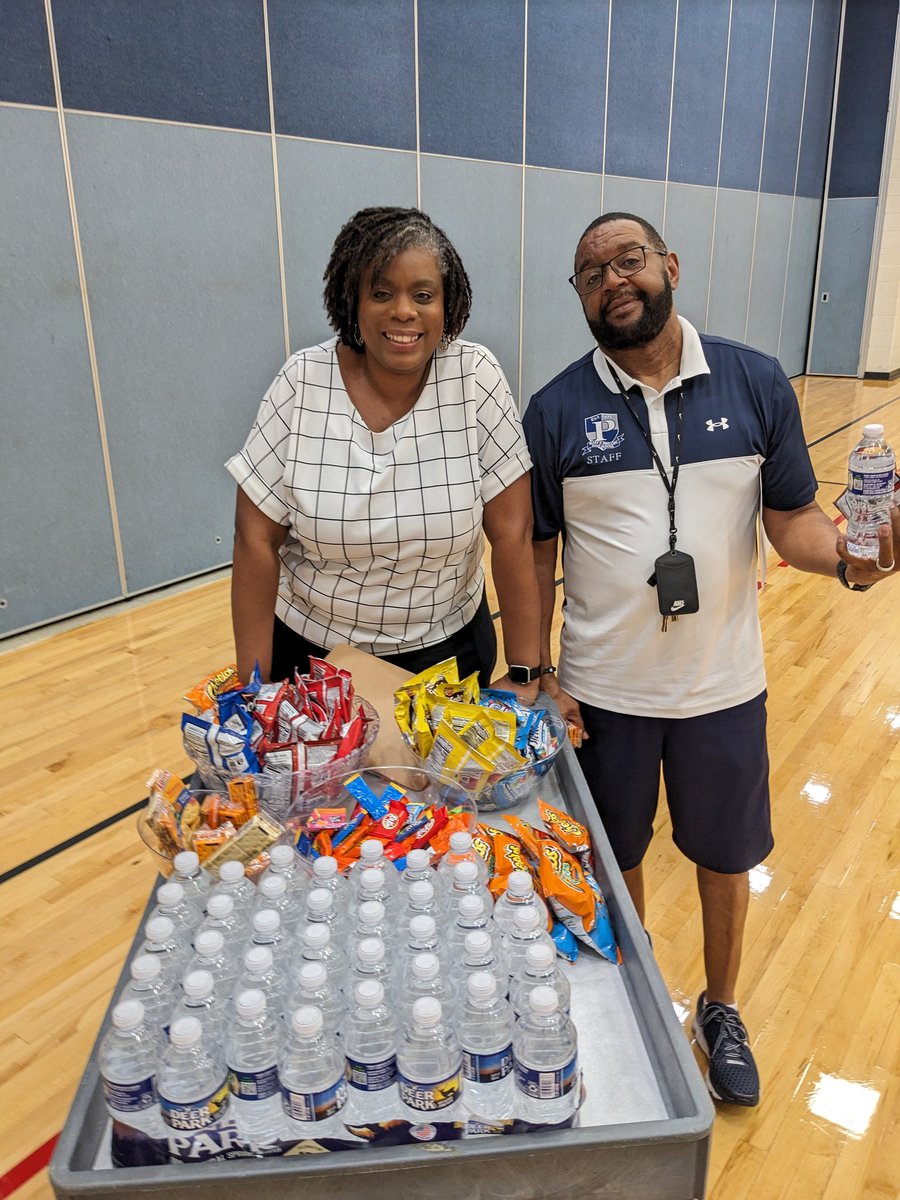 jp_educator's tweet photo. @MEPhillipsHS teachers powered through with support from the PitStop Snack Shop!!! #firstdayofschool #Phamily #wcpss https://t.co/mY2pNVXKtd