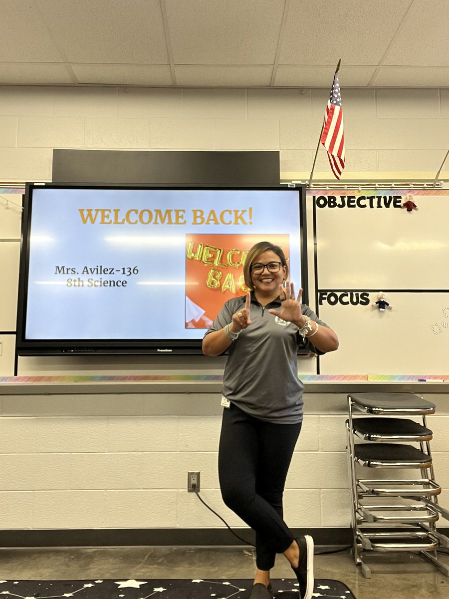 MrsLAVILEZ tweet media