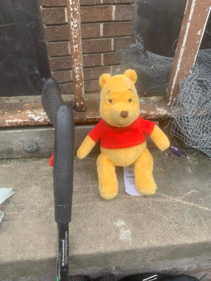 Many of us are familiar with this grot spot under the railings on Castle Street in town. Three volunteers and 18 bags later - transformed. Let's keep it that way! Pooh bear was salvaged from the mess...