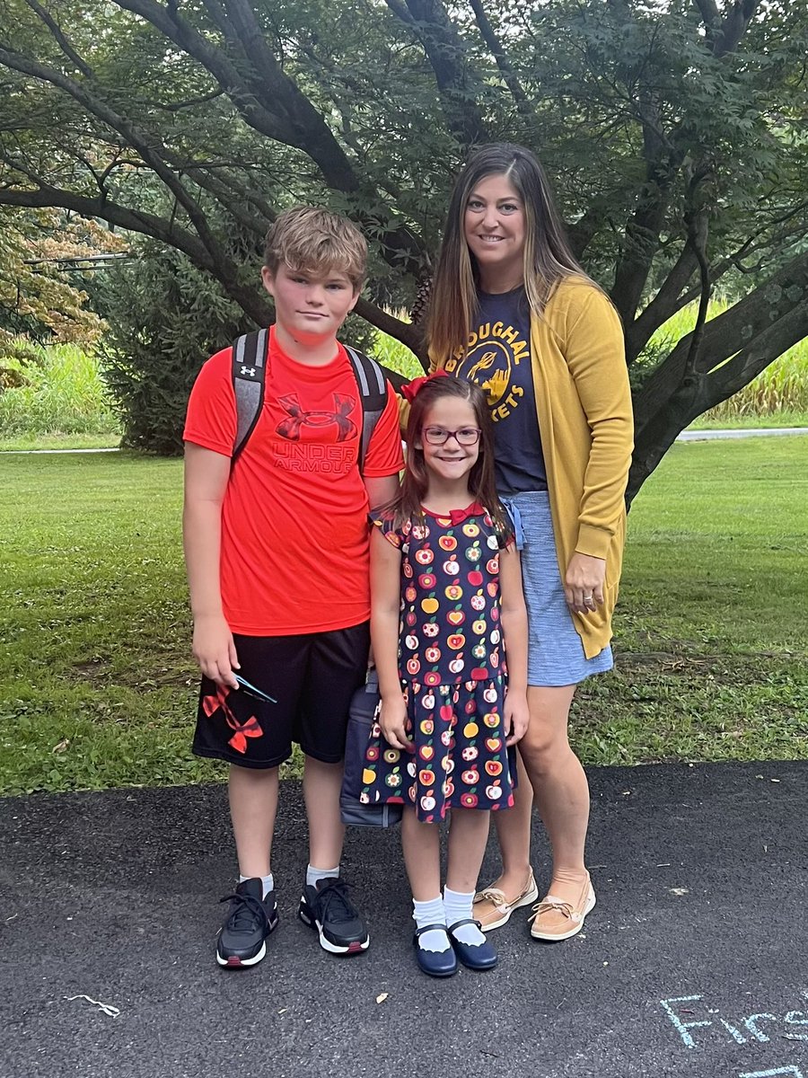 stocker_mrs's tweet photo. Day 1!! ✏️📚🩵 https://t.co/1oA5EDddvS
