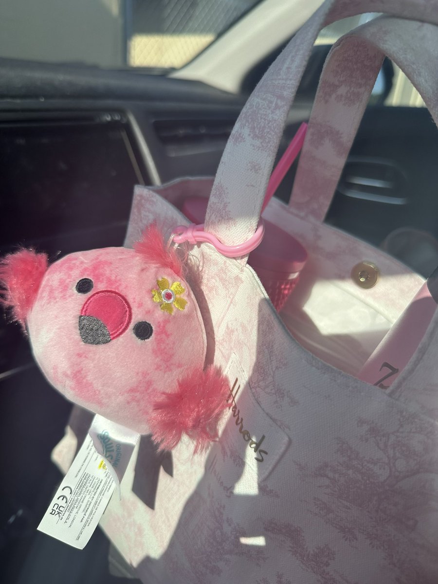 I love receiving gifts from my ex students❣️❣️❌💕⭕️🐊