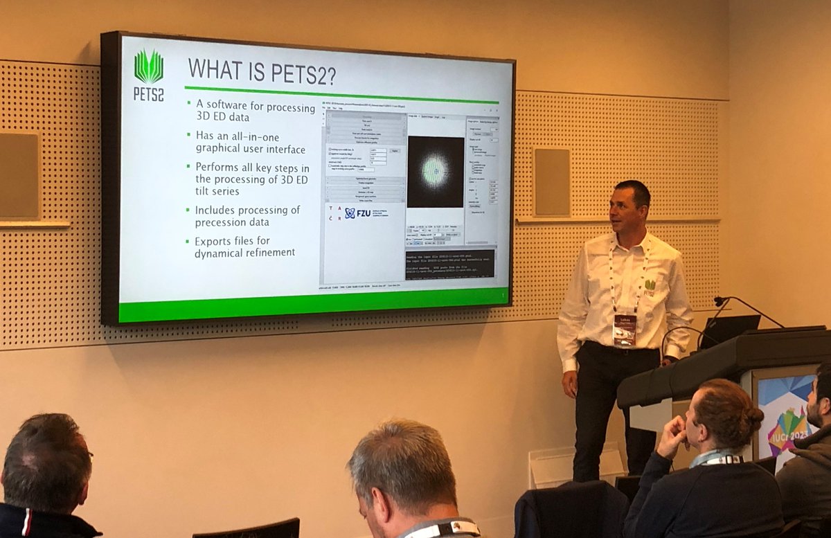 NanedP's tweet photo. @NanedP supervisor Lukas Palatinus (@PalatinusGroup ) presenting the latest capabilities of #PETS2 software for #3DED data analysis @IUCr2023. https://t.co/2ZGLrOZsVp