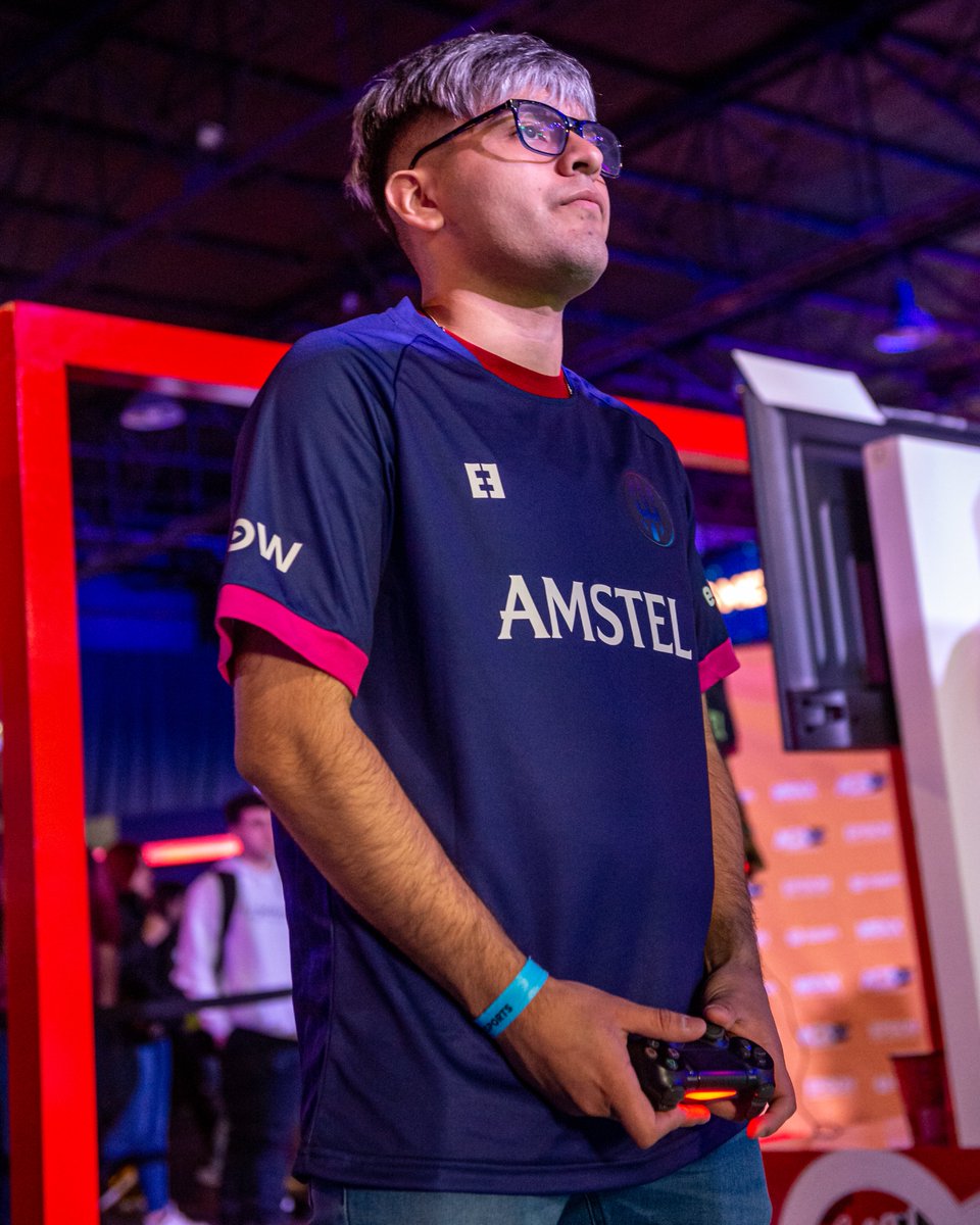 #FIFA23 

Hoy ida y vuelta por los 8vos de Final de la #CopaIESAArgentina contra un rival muy difícil.

🆚 <a href="/AllBoys_eSports/">All Boys eSports 🏆🏆🏆</a> 
⏰ 23:00hs
📺 twitch.tv/ebea2gg

#Ebenet #Flowesparavos #Amstel #EremitaGaming