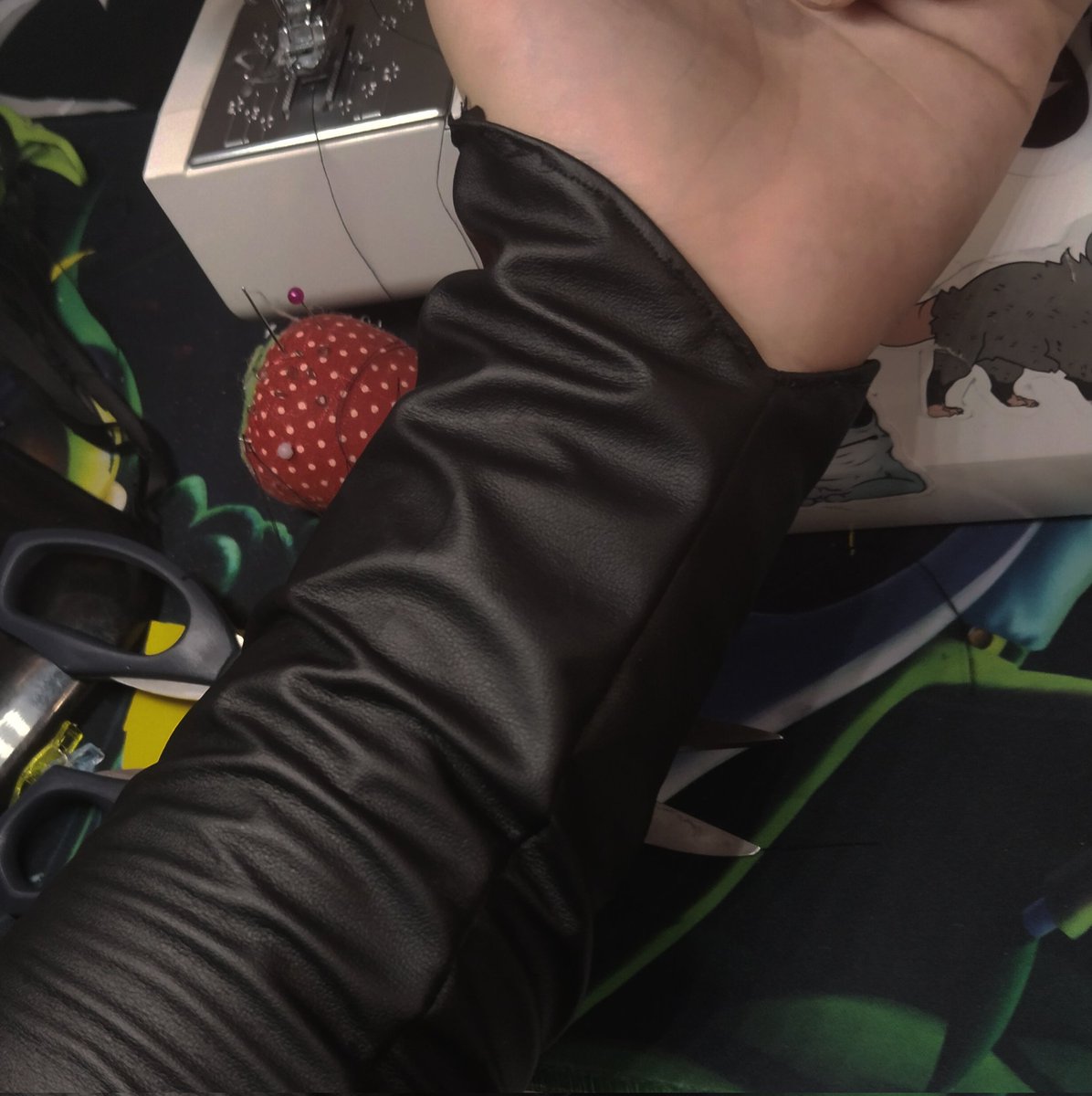 JasonSaef's tweet image. Well ... I'm starting to do it, after a few years С:

#cosplay #cosplayer #Marvel #lokiseason2 #Silvialoki