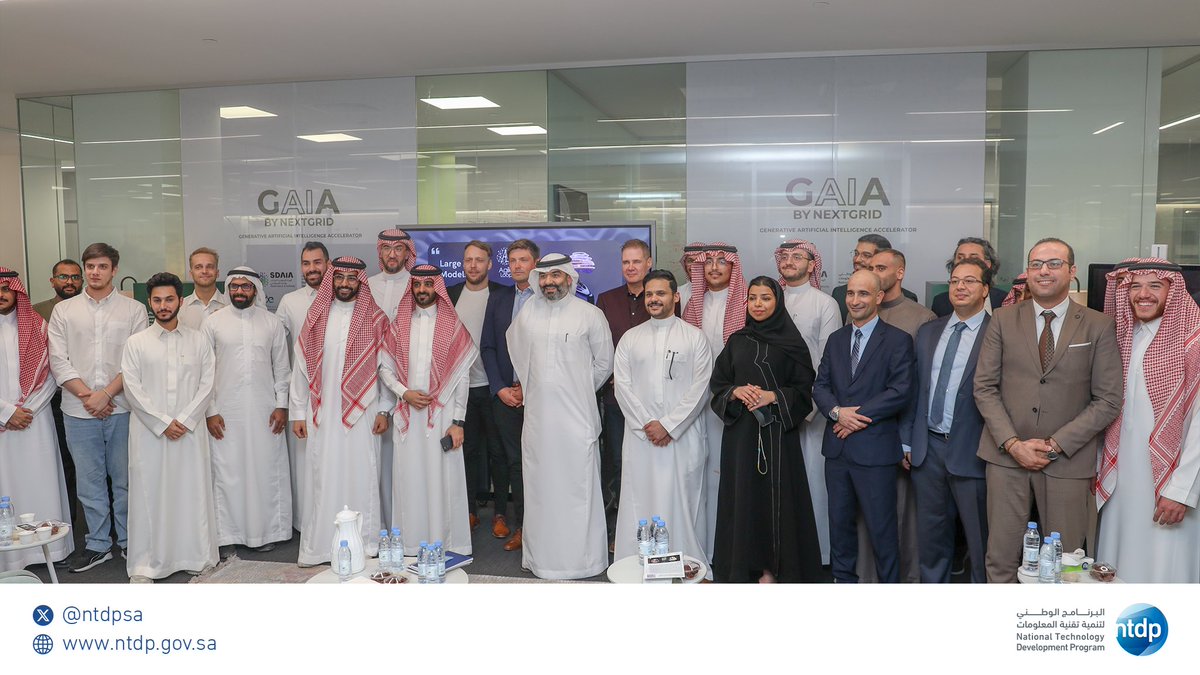 البرنامج الوطني لتنمية تقنية المعلومات (@ntdpsa) on Twitter photo معالي <a href="/aalswaha/">عبدالله عامر السواحهAbdullah Alswaha</a> يزور مسرعة الذكاء الاصطناعي التوليدي <a href="/gaia_mena/">GAIA | غاية</a> والتي اطلقها البرنامج بالتعاون مع <a href="/NewNativeAI/">New Native</a> و @sdaia_sa، ويلتقي برواد الأعمال أصحاب المشاريع التقنية المبتكرة باستخدام الذكاء الاصطناعي التوليدي و التي تخدم قطاعات الصحة والبيئة والأعمال. معالي <a href="/aalswaha/">عبدالله عامر السواحهAbdullah Alswaha</a> يزور مسرعة الذكاء الاصطناعي التوليدي <a href="/gaia_mena/">GAIA | غاية</a> والتي اطلقها البرنامج بالتعاون مع <a href="/NewNativeAI/">New Native</a> و @sdaia_sa، ويلتقي برواد الأعمال أصحاب المشاريع التقنية المبتكرة باستخدام الذكاء الاصطناعي التوليدي و التي تخدم قطاعات الصحة والبيئة والأعمال.