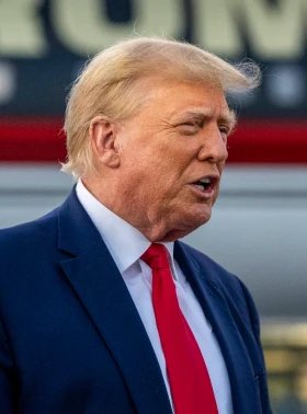 🚨| Donald Trump acaba de prometer DESCLASIFICAR TODOS los archivos del asesinato de JFK al ser reelecto. “Cuando regrese a la Casa Blanca, desclasificaré todos los documentos del asesinato de JFK. ¡Han pasado 60 años, es hora de que el pueblo sepa la VERDAD!" ⚠️ ¿Apoyas a Trump?