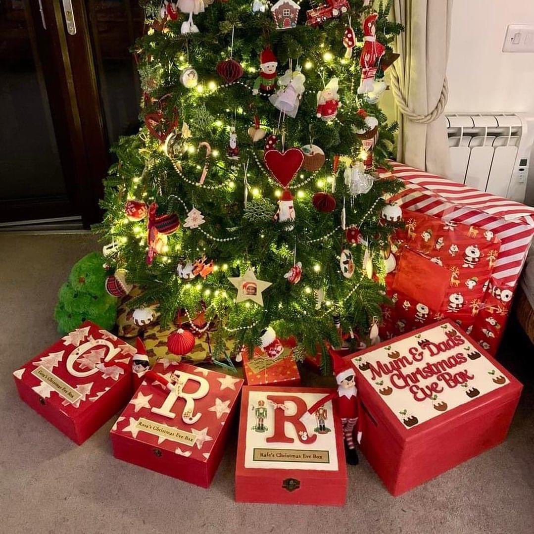 LittleToesbyER's tweet photo. 🎄 Christmas Post Alert! 🎄 

As the summer holidays are coming to an end, it’s that time of year again to start thinking about Christmas!
So here I am officially opening the orders for my Christmas Eve Boxes 2023! 

https://t.co/EMFnWTJRzs

#Christmas https://t.co/qP9KPbVmWe