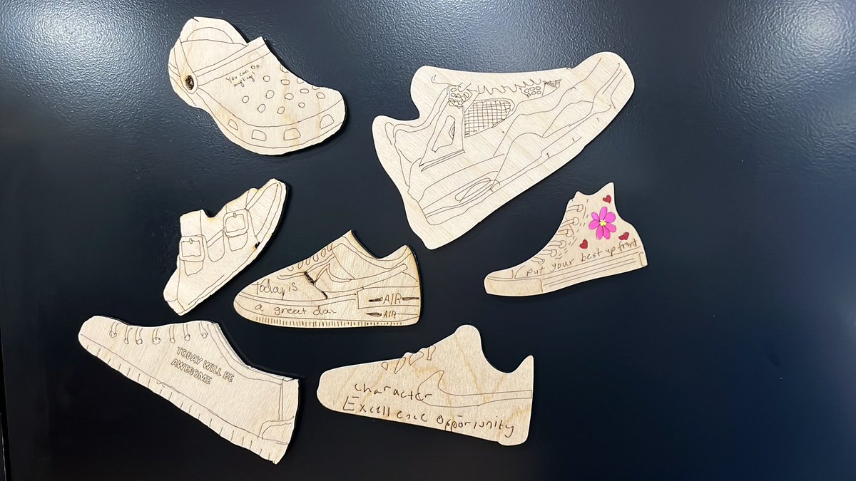 msloanh's tweet photo. 7th graders are putting their “Best Foot Forward” as they learn how to use the Laser Cutter in the WAMS Maker Space @WAMiddleSchool @WoodwardAcademy https://t.co/PHPIkale2I
