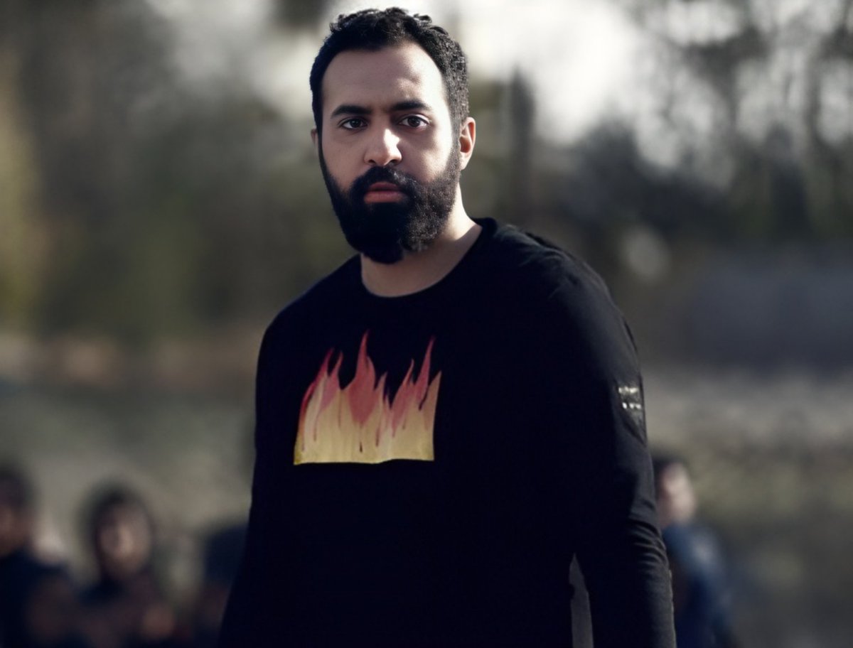 sonofniche's tweet photo. مهدی یراحی تو ایران بدون ترس فعالیت میکرد، رفتید خونه طرف تو ایران دستگیرش کردید فیلم گرفتید ژست پیروزی هم میگیرید؟ علاقه خاصی به مضحکه مردم بودن دارید قدرت پوشالی؟
#مهدی_یراحی https://t.co/88nbYCripE