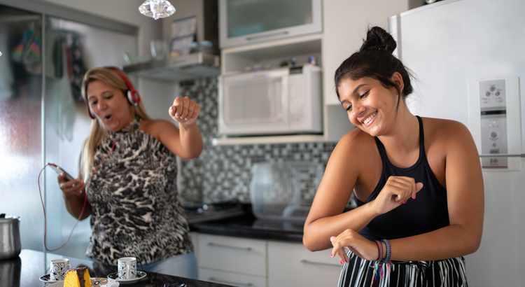 RealEstateStat's tweet photo. Gen Z: The Next Generation Is Making Moves in the Housing Market https://t.co/AOUc8rKYxq https://t.co/H2h4rqT588