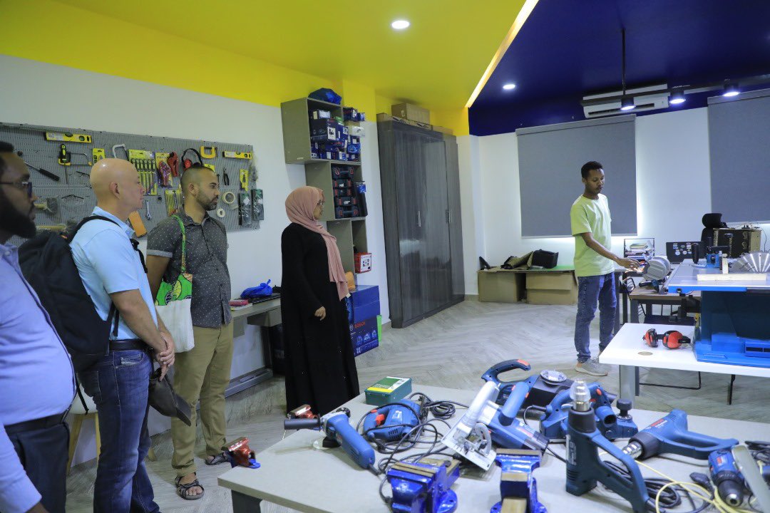 We hosted a delegate from <a href="/WorldVision/">World Vision</a>, Mr. Kelley Bishop, the Director of Resource of Food Security and Livelihoods at World Vision, and Mr. Nishant Das, the Chief of Party for Somalia Resilience Program, who received a tour by our SIMAD iLab and were impressed by our innovative