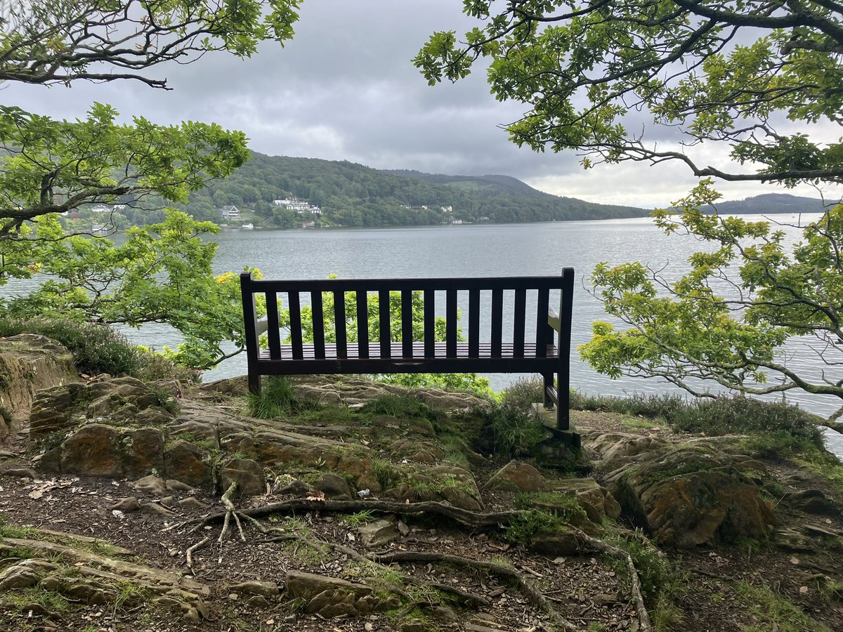 LeeAssessor's tweet photo. @MyFaveBench Rawlinson Nab view today https://t.co/7lI6KMIyf3