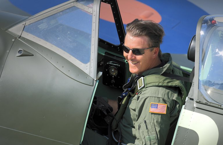 Imagine having an owner who flies his own private jet to pick up a star striker, closes the deal and then flies him back home to the embrace of the Romanisti. 

That is absolutely absurd. 

Only Mr. Friedkin!