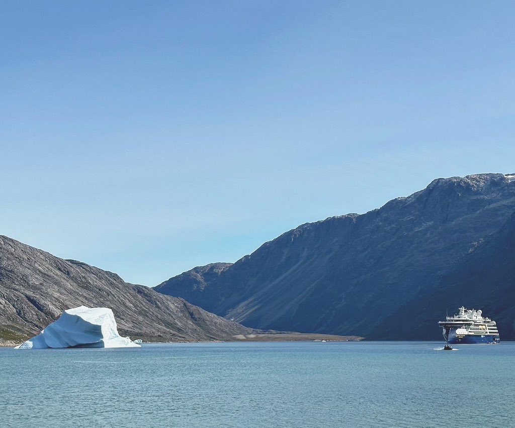 RoadUnraveled's tweet image. Take a zodiac into a remote fjord in Greenland and hike up a mountain. ✅ 

instagram.com/p/Cwf-za8vSz0/…

@LindbladExp #whereiexplore #travel #neriafjord