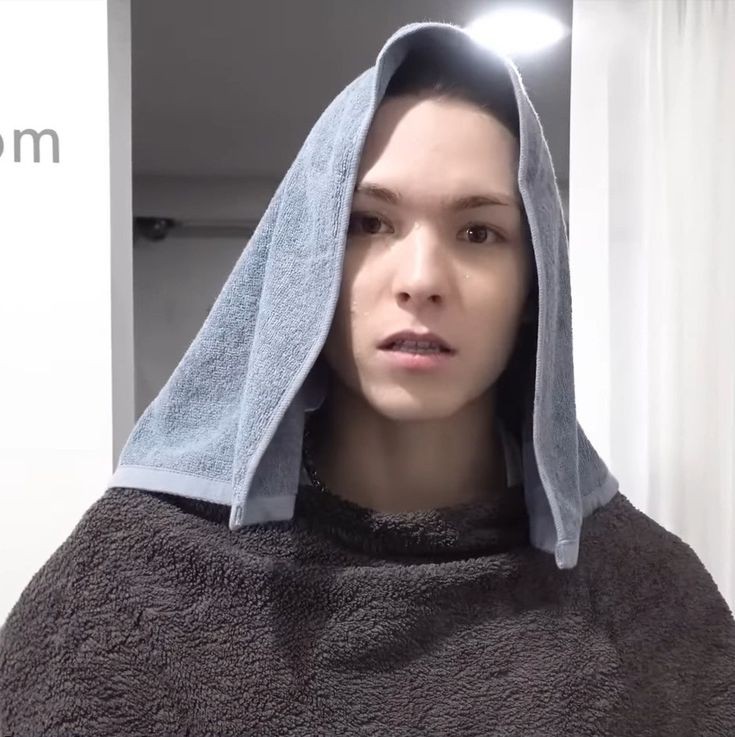 vernonascats's tweet photo. i bet vernon smells like baby powder (except he's actually a kitten) https://t.co/JfTenBfrO8