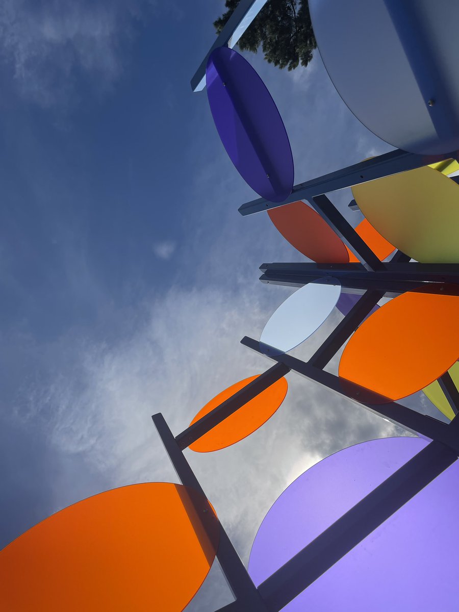 Julia Snowdin tweet media