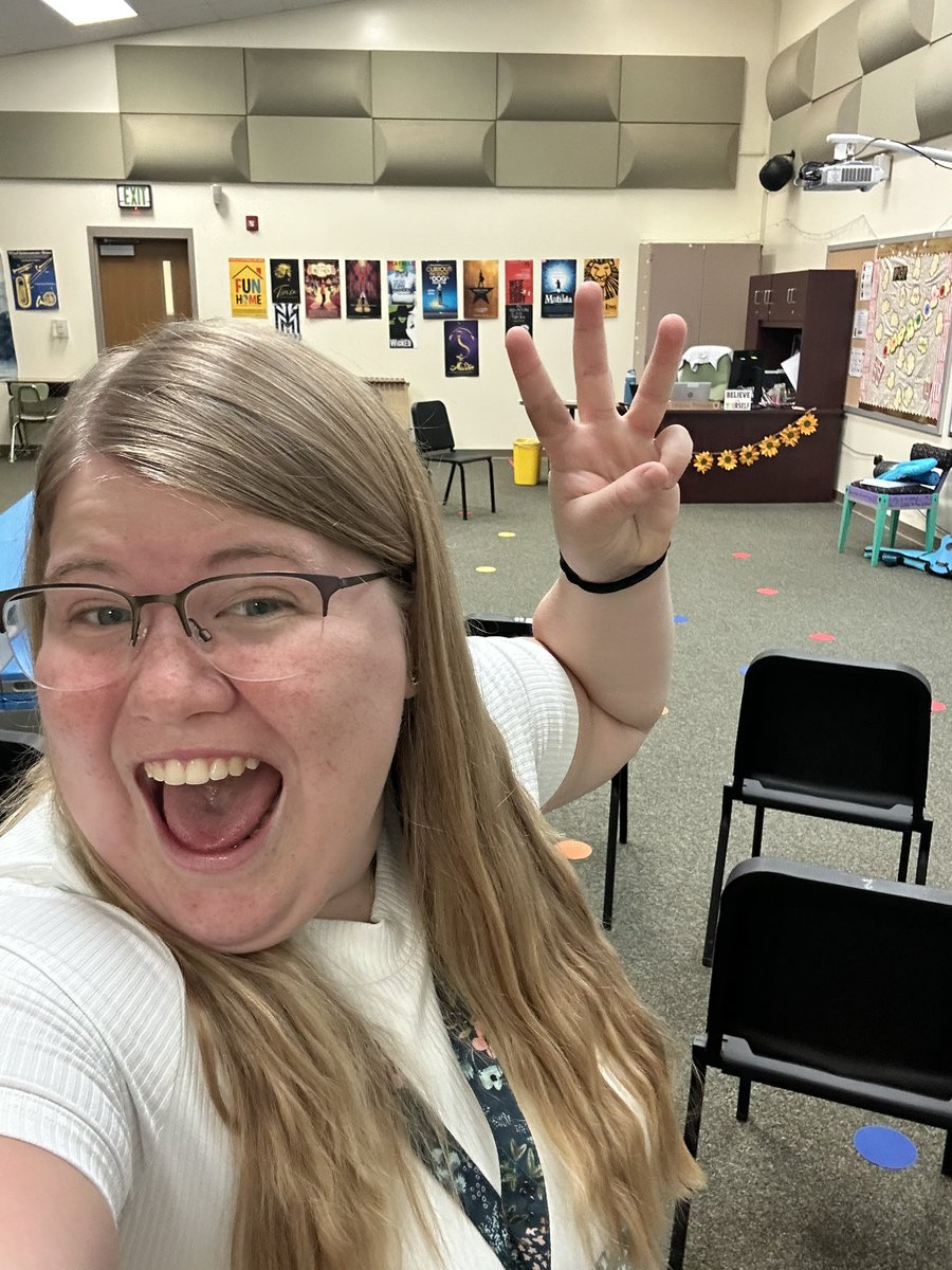 mc12198's tweet photo. Year 3, but year 1 in AACPS! Love my Southgate Family! π§‘π―π€ #aacpsmusic #aacpsback2awesome https://t.co/oNSvUc6l5J