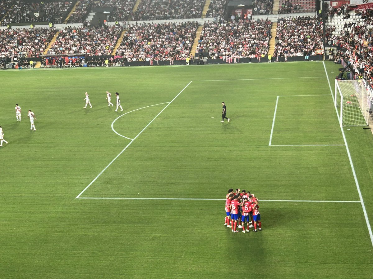 Foooteuse's tweet photo. Déjà un but de Grizou !
#RayoAtletico https://t.co/LsCXmdllOZ