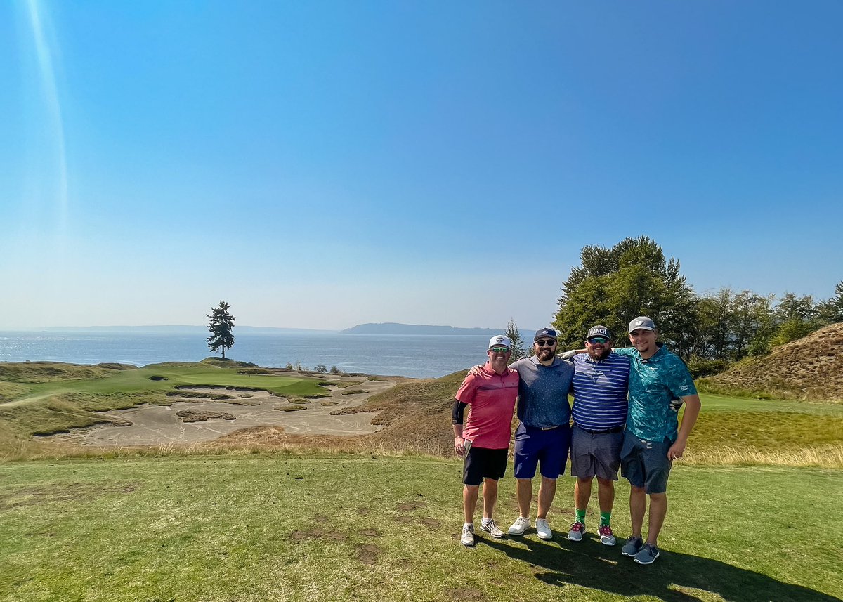 ConnorZins's tweet photo. Enjoyed a round of golf at @ChambersBayGolf on our off day from @thePCBS on Saturday. Great time with great people. Looking forward to some great classes this week with @EricCook & @JPNicols. #Banking #ChatPCBS #HashTagBattle #ChambersBay #PNW #Seattle #Golf https://t.co/hUvzggIibB