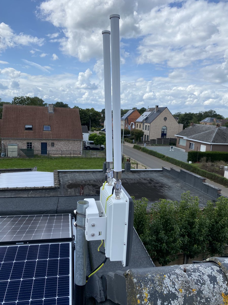 Toomuchagain's tweet photo. Chirp miner installed en Online 
Hex id
881fa40141fffff
Ready to get involved and connected looking forward 

#DePIN @ChirpDeWi #miner #cryptocurrency #SUI https://t.co/o23WASVbdG