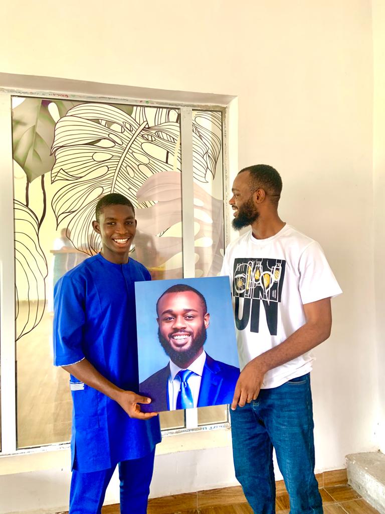 YateghteghSKY's tweet photo. Earlier today, I had a heartwarming surprise at @SKYHubNigeria. A young and cheerful fellow named Godwin Penda dropped by, and his visit came with a thoughtful gesture. He gifted me a portrait 🥰. With a beaming smile, he said, "Oga Sky, I've never really given you anything before, so here's a little token for you."😁

Godwin is quite a talent. He's a graphics designer, a blogger, and he's even diving into the world of web development. He's been a friend, colleague, and even teammate on the volleyball court. Yes, I play volleyball 😀!

If you're in Makurdi or anywhere else, and you're in need of graphic design, branding services or something like this, don't hesitate to reach out to Godwin. He's a BSU student juggling his studies and this cool side hustle. Let's support his skills.

Thanks a bunch, Godwin, for your thoughtful gesture and for being such a great all-around guy! 🌟🙌