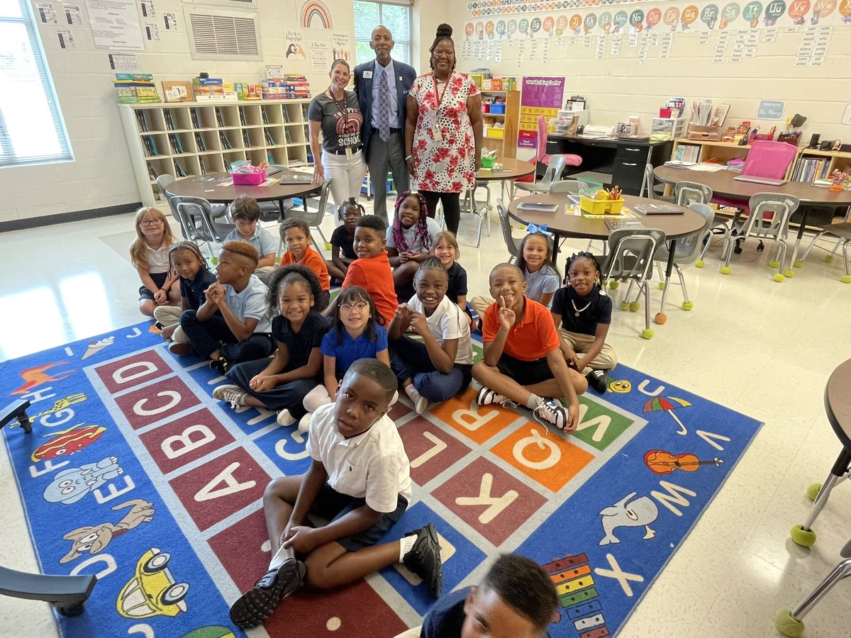 Thank you for ALL of your support @CCSSuptConnelly!!! It was ABSOLUTELY AMAZING to receive a visit @cashwellcubs today 🥰🥰
