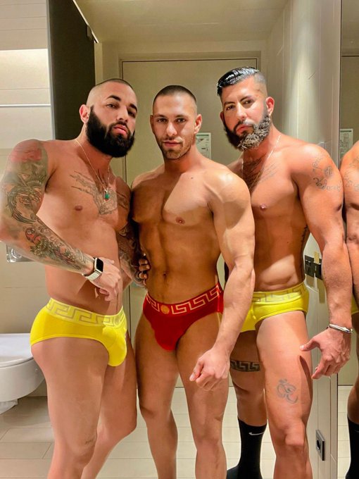 New movie 🎥 🎞️  With our new friend 🇺🇦 @kamen_hot_boy &amp; @qbnnbq   Link in bio 👀 https://t.co/CY5yCml<a class="tags" target="_blank" title="On Twitter" href="/?out=eyJ0eXAiOiJKV1QiLCJhbGciOiJIUzUxMiJ9.eyJpYXQiOjE3MTM0OTY2ODIsImlzcyI6InR3cG9ybnN0YXJzLmNvbSIsIm5iZiI6MTcxMzQ5NjY4MiwiZXhwIjoxNzQ1MDMyNjgyLCJyZWRpcmVjdF91cmwiOiJodHRwczovL3R3aXR0ZXIuY29tL2thbWVuX2hvdF9ib3kifQ.vHAC9z8QwguE2pc7MGPgMOXH6P4JHmJEt8f9jENVgE-PqxGjksdjbMgVjGaUIybJbFxvA4Cw5z8arTGrvNQY6A">@kamen_hot_boy</a><a href="/tag/metongrindr"class="tags"><span>#metongrindr</span></a>