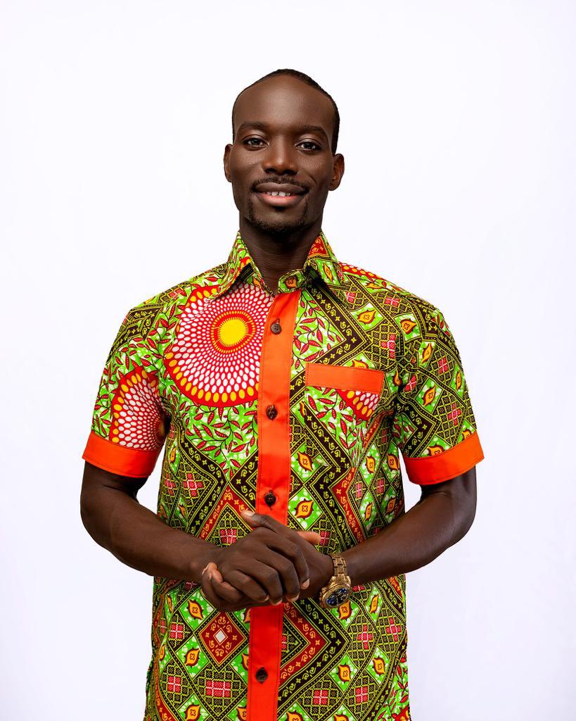 BigBenCentral's tweet photo. Saluting a trailblazer! 🎖️ Congrats to Mr. Opoku Bismark for making history as the first military man to lead as UEW SRC President. 

Your dedication and leadership inspire us all. 
A military age ahead 🤝

🙌 #BreakingBarriers #UEWPride https://t.co/ymFg6TIwlY