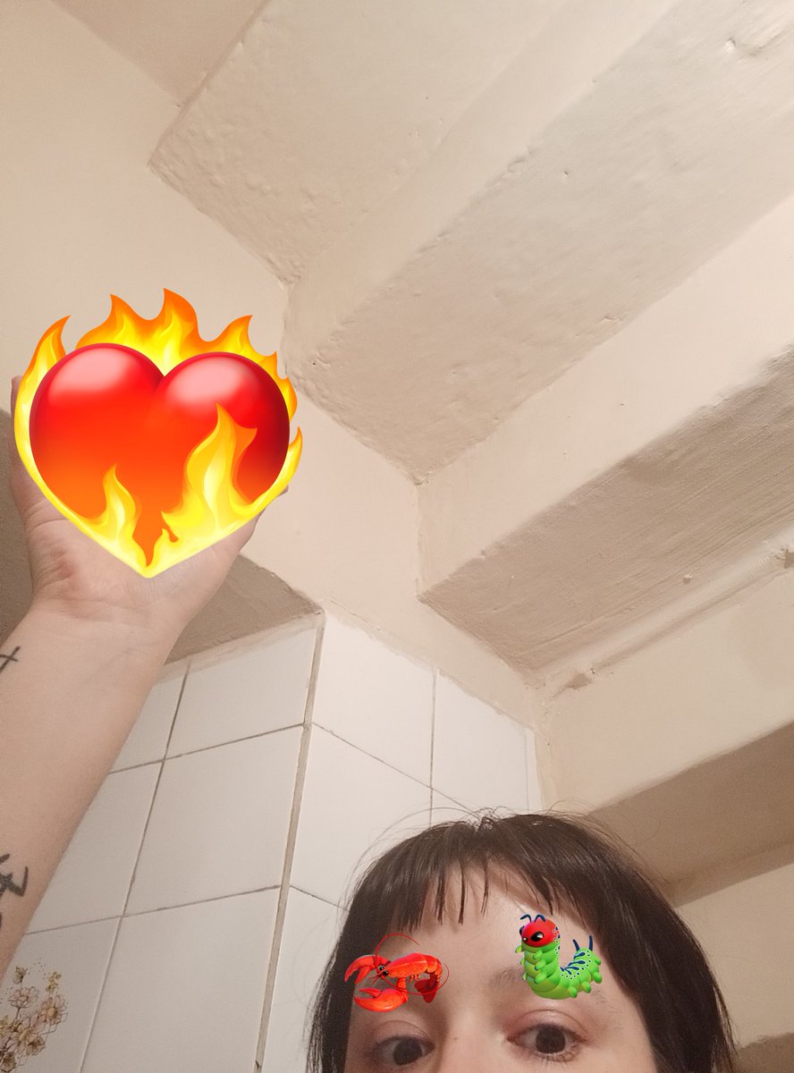 et_dolente's tweet photo. AUGURIIII SELCA DAY CON SANT'AGO #fuocodellapassione #problematicfave https://t.co/VH174Fomqu
