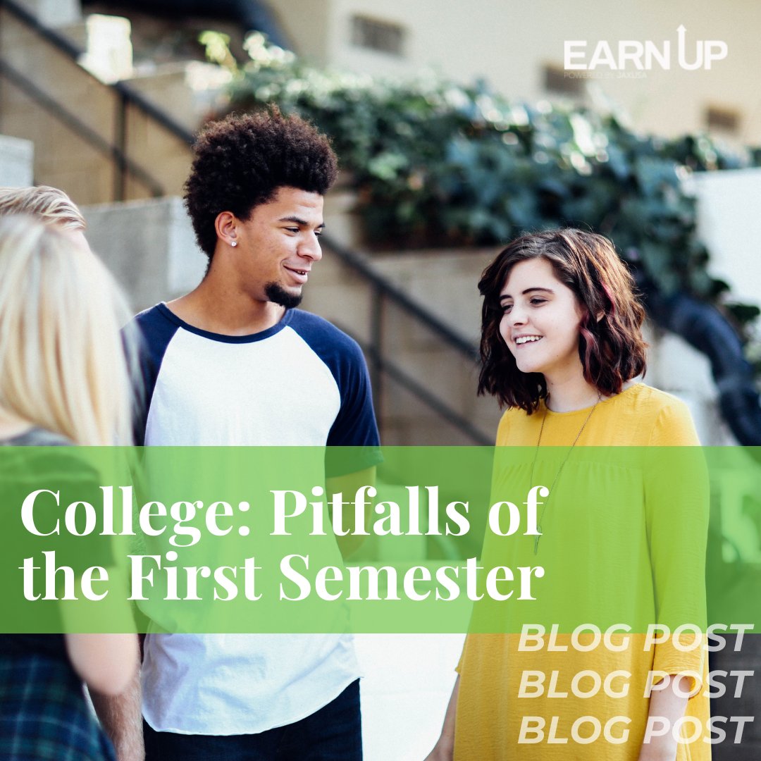 Earn_Up's tweet photo. School is back in swing and it's important to get off on the right foot, especially when transitioning in to college. Check out our blog post that lists a few tips on how to avoid falling into some common pit falls when you start college: https://t.co/1gshGeBsRn https://t.co/x8kJCc0ez4