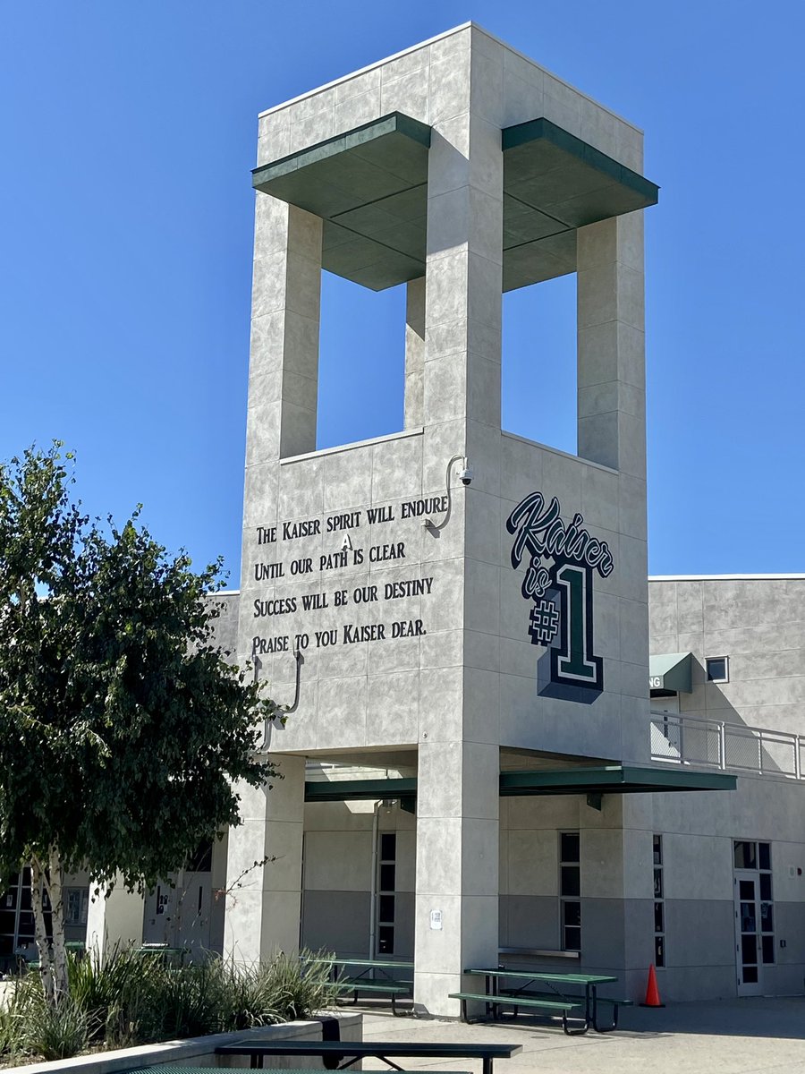 wpdanielsjr's tweet photo. Proud to join @KaiserHighCats and @FUSD_Supt on campus this morning. Students and staff were warm and friendly while focused on their classes. The school exudes a shared pride and the Cats are definitely on the prowl for an exciting and rewarding school year! #IBelieveinFUSD https://t.co/AxfAucNcLZ