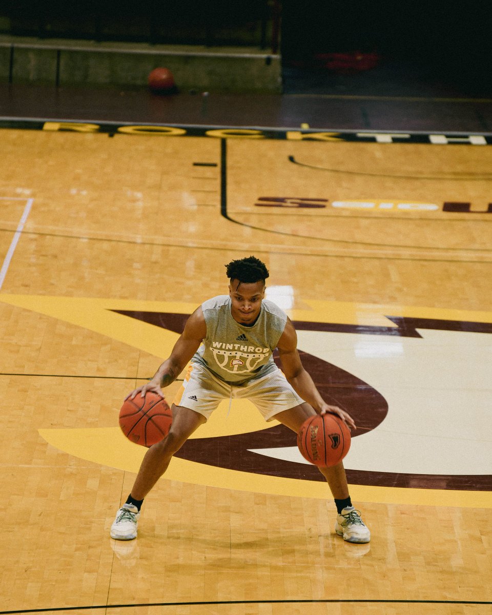 Winthrop_MBB tweet picture