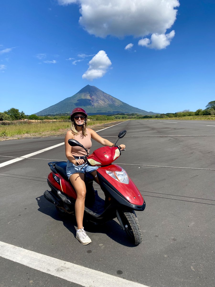 Clarageogteach1's tweet photo. Country 10) Nicaragua 

This surprised us as actually being incredibly beautiful, FULL of volcanoes and some wonderful cities 🇳🇮 https://t.co/sN38PCMl3d