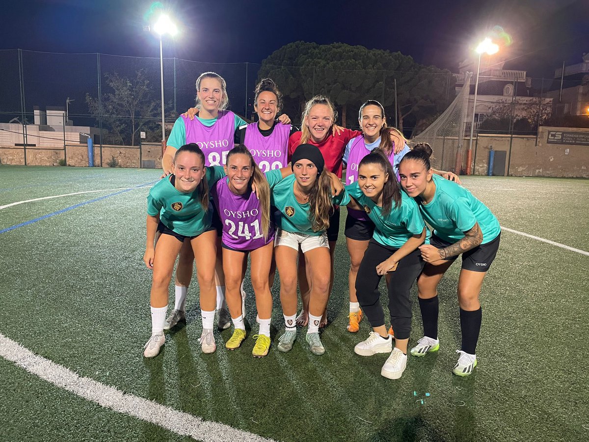 UltMostoles's tweet photo. 𝘊𝘰𝘮𝘦𝘯𝘻𝘢𝘮𝘰𝘴 🦁🖤 https://t.co/MAR8RFakBv
