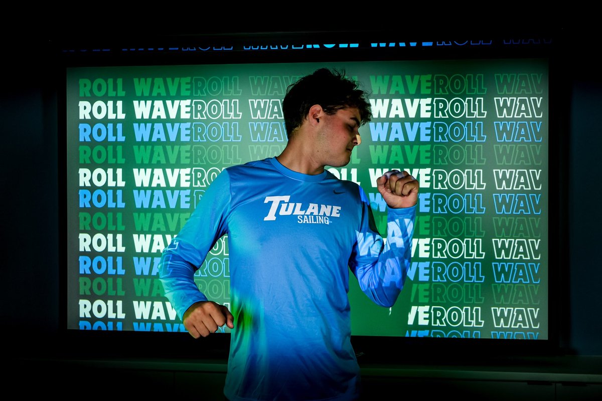GreenWaveSail's tweet photo. Ask us how much fun we had during content day 😎

#RollWave🌊 #WaveCave https://t.co/20AtU3NWLo