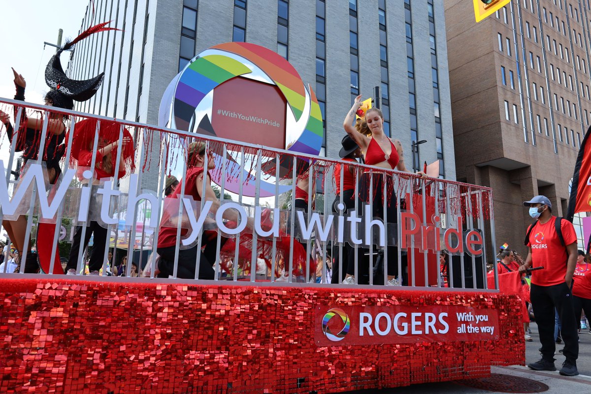Rogers's tweet photo. We were proud to support our employees at @FierteCapPride as they celebrated Pride in the Capital this past weekend! ππ
Thank you @FierteCapPride for having us!
Join us as we continue to celebrate Pride across Canada! #WithYouWithPride https://t.co/ygXYJUlBX5