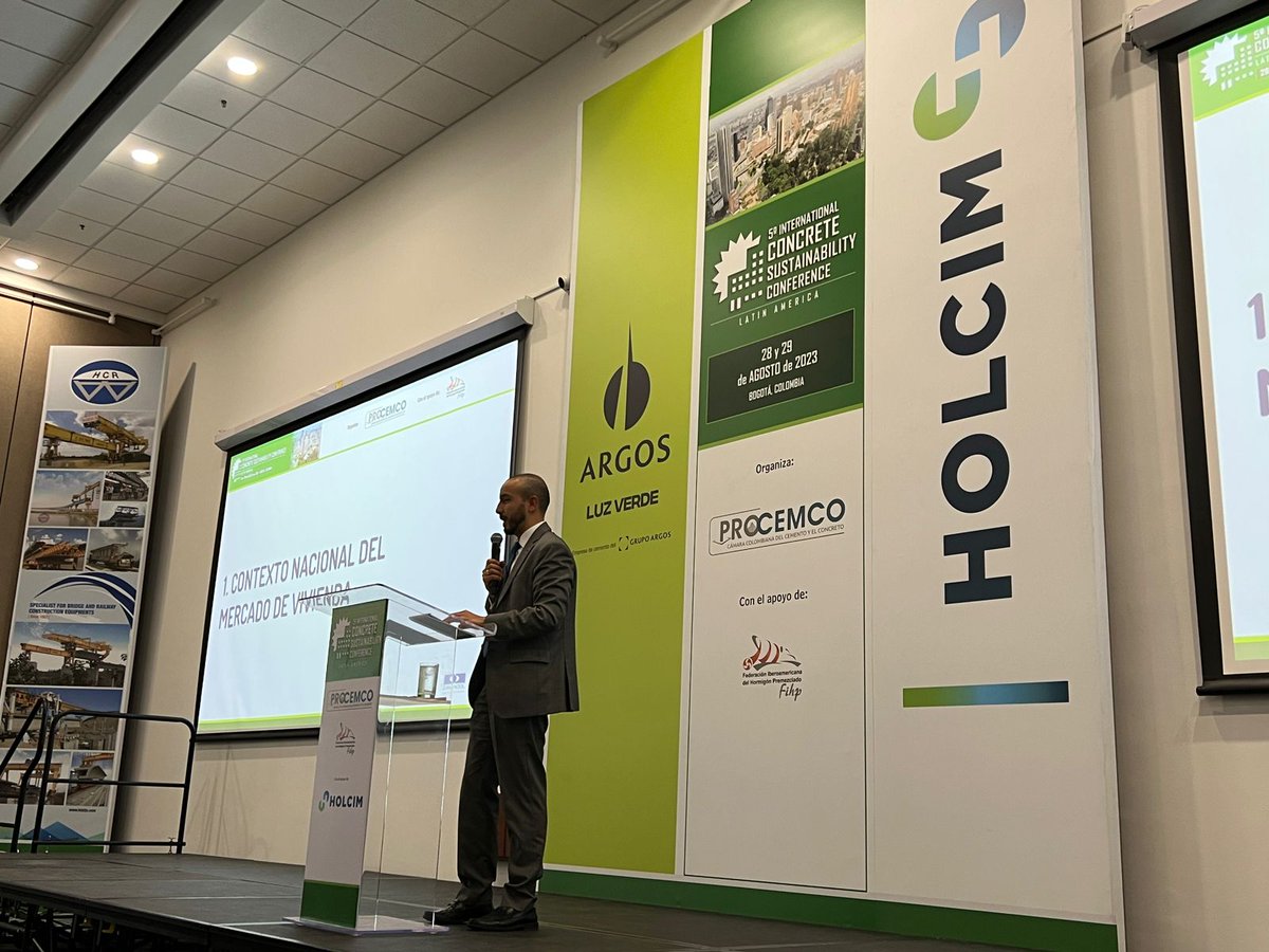CamaraProcemco's tweet photo. #Hoy en el 5º International Concrete Sustainability Conference. Edwin Chiriví, gerente de @camacolbogota comparte cómo la transformación de la industria edificadora en Colombia aporta a la sostenibilidad de la construcción.
#PROCEMCO #FIHP #Concreto #Sostenibilidad https://t.co/Vtm3Ek3b4T