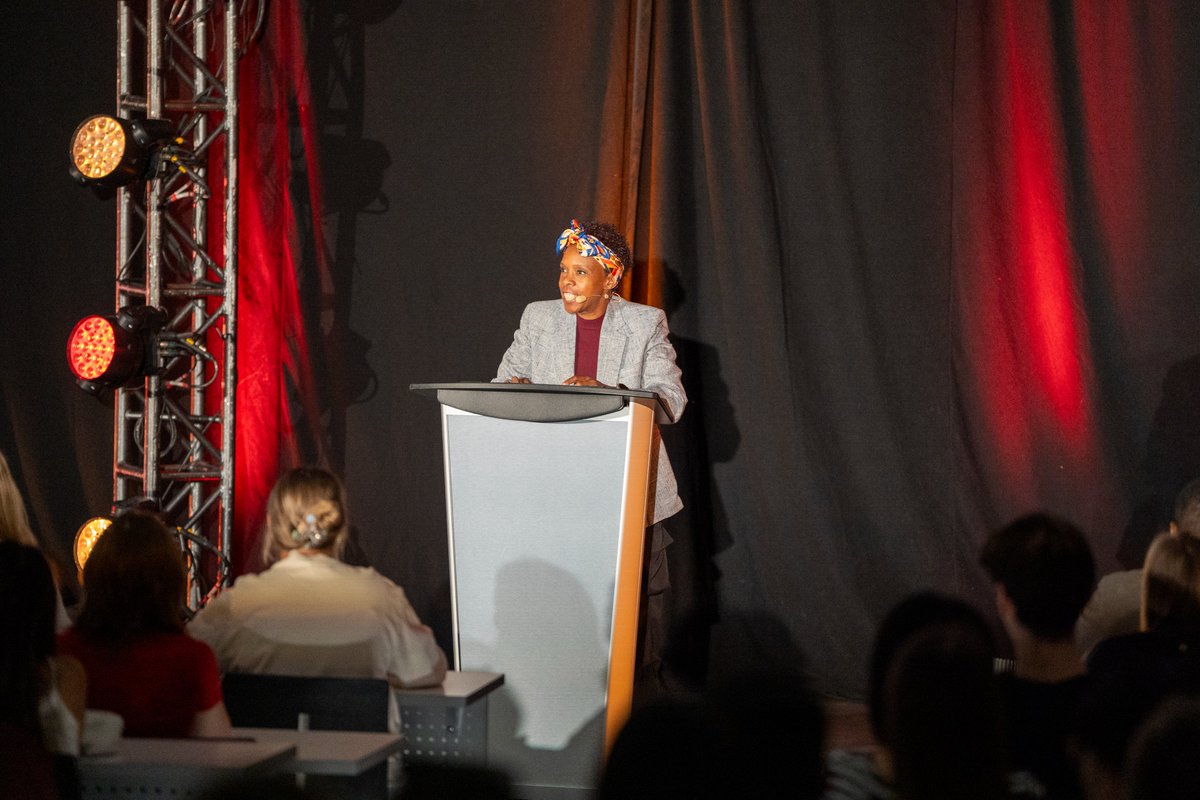 More on this year's signature events: studentsuccess.mcmaster.ca/welcome-week/ | <a href="/afdosen/">Arlene Fajutrao Dosen</a> <a href="/Sean_VK/">Sean Van Koughnett</a> <a href="/McMasterU/">McMaster University</a>