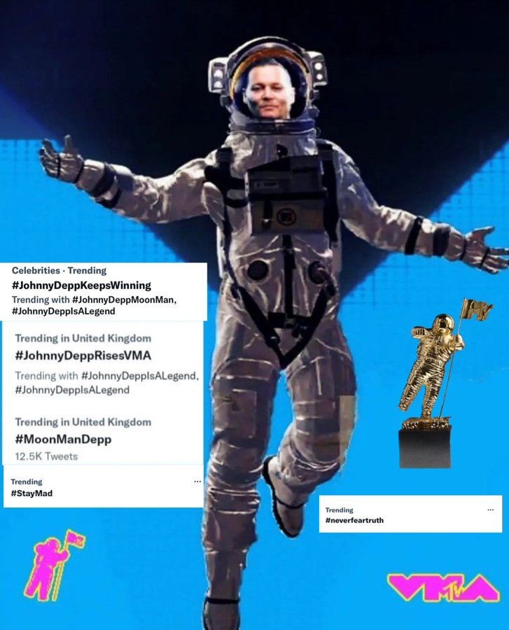 yasmin216000's tweet photo. Johnny Depp on this day year ago at the VMAs music award π₯Ήβ€οΈβπ©Ήπ Happy 1th year our beautiful Moon Man π₯³πππ» aww i miss our moon man & 2022 so f much πππ #johnnydepp #depphead #Ψ¬ΩΩΩ_Ψ―ΩΨ¨ #johnnydeppisloved #moonmandepp #johnnydepp2022 #johnnydeppforever #vmas2022 https://t.co/nAFkYxLg70