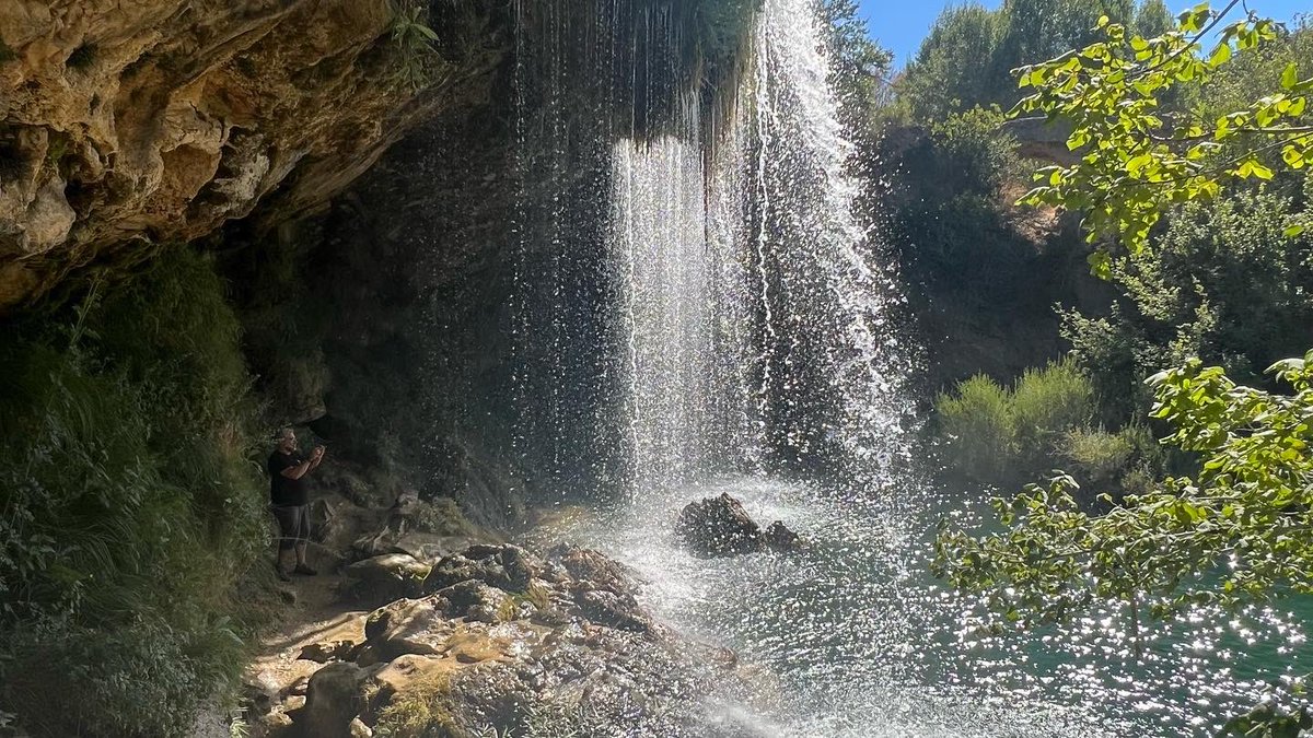 AragonFilmCom's tweet photo. #allyouneedisaragon
Día intenso visitando localizaciones, cascadas, prados y valles
#techrecce para largometraje junto a @TeruelFilmCom y @albarracinturismo
#localizacionesdecine #locationsmanager #locationlocationlocation #locationscouting https://t.co/awdlprnSFA