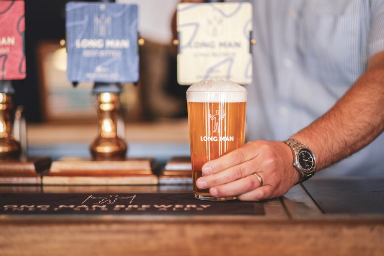 Pellicle (@pelliclemag) on Twitter photo Today we bring you a long read, appropriately about @longmanbrewery and its approach to regenerative agriculture, from farm to glass. It's written by <a href="/markdredge/">Mark Dredge</a>, photographed by <a href="/LilyWaite_/">Lily Waite-Marsden</a>, and you can read it right here:
pelliclemag.com/home/2023/8/24… Today we bring you a long read, appropriately about @longmanbrewery and its approach to regenerative agriculture, from farm to glass. It's written by <a href="/markdredge/">Mark Dredge</a>, photographed by <a href="/LilyWaite_/">Lily Waite-Marsden</a>, and you can read it right here:
pelliclemag.com/home/2023/8/24…