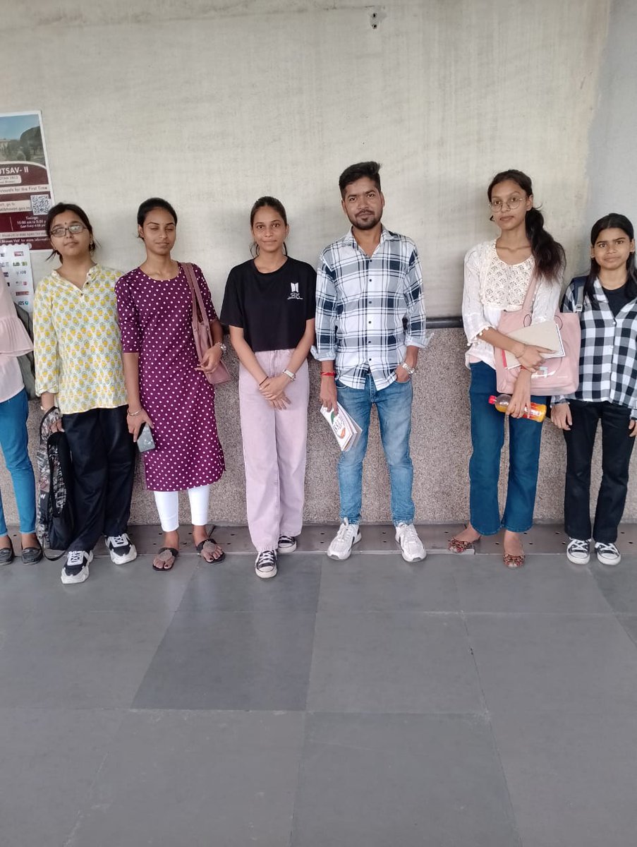 Avinash_DHT's tweet photo. आज दिल्ली विश्वविद्यालय के विभिन्न कॉलेजेस में @CYSS कॉलेज यूनिट की घोषणा की गई ।

नवनियुक्त कॉलेज यूनिट के पदाधिकारी बहुत excited है कॉलेज इलेक्शन के लिए।

I will keep trying to solve the student's issues very strongly. 

#joincyss #JoinAvinashChoudhary #dusu https://t.co/RjmtNxn1bl