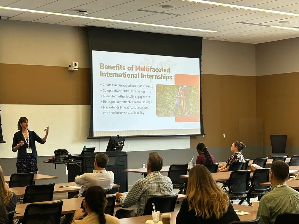 Carly Stingl, Director of International Internships at University of Wisconsin-Madison, presented on #multifaceted #internationalinternships at the 2023 International Internship Conference in #Indianapolis. Thank you Carly for sharing your insights with colleagues in the field!