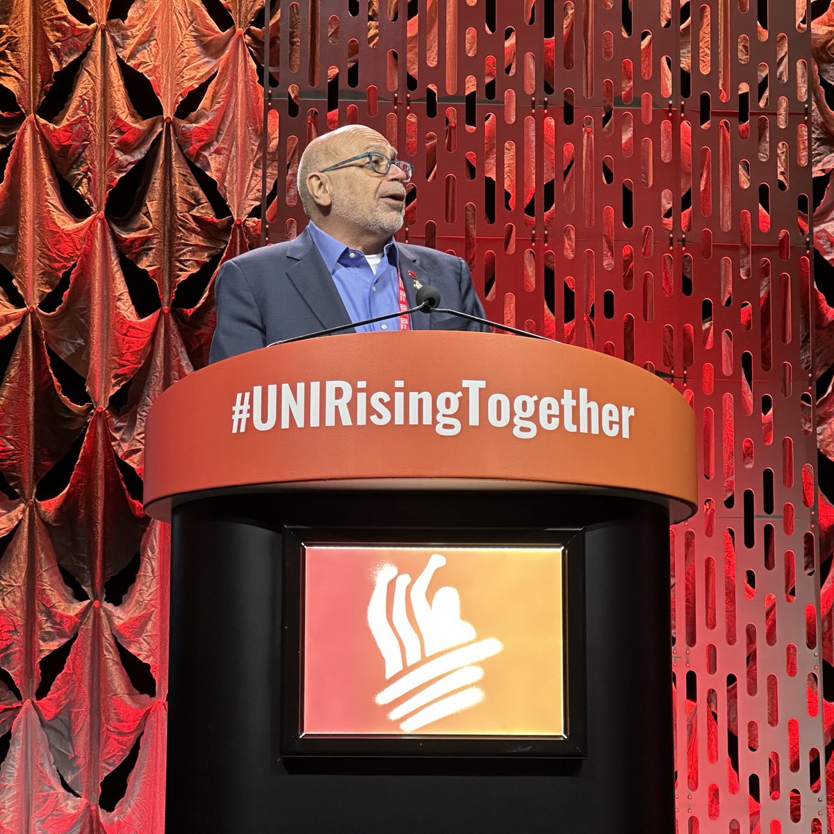RWDSU's tweet photo. “#makeamazonpay is a powerful force of organizations all over the world standing up to @Amazon. And now #BlackFriday is officially #makeamazonpayday because of everyone @uniglobalunion!” -@sappelbaum #UNIRisingTogether https://t.co/zFA0tWLsyV