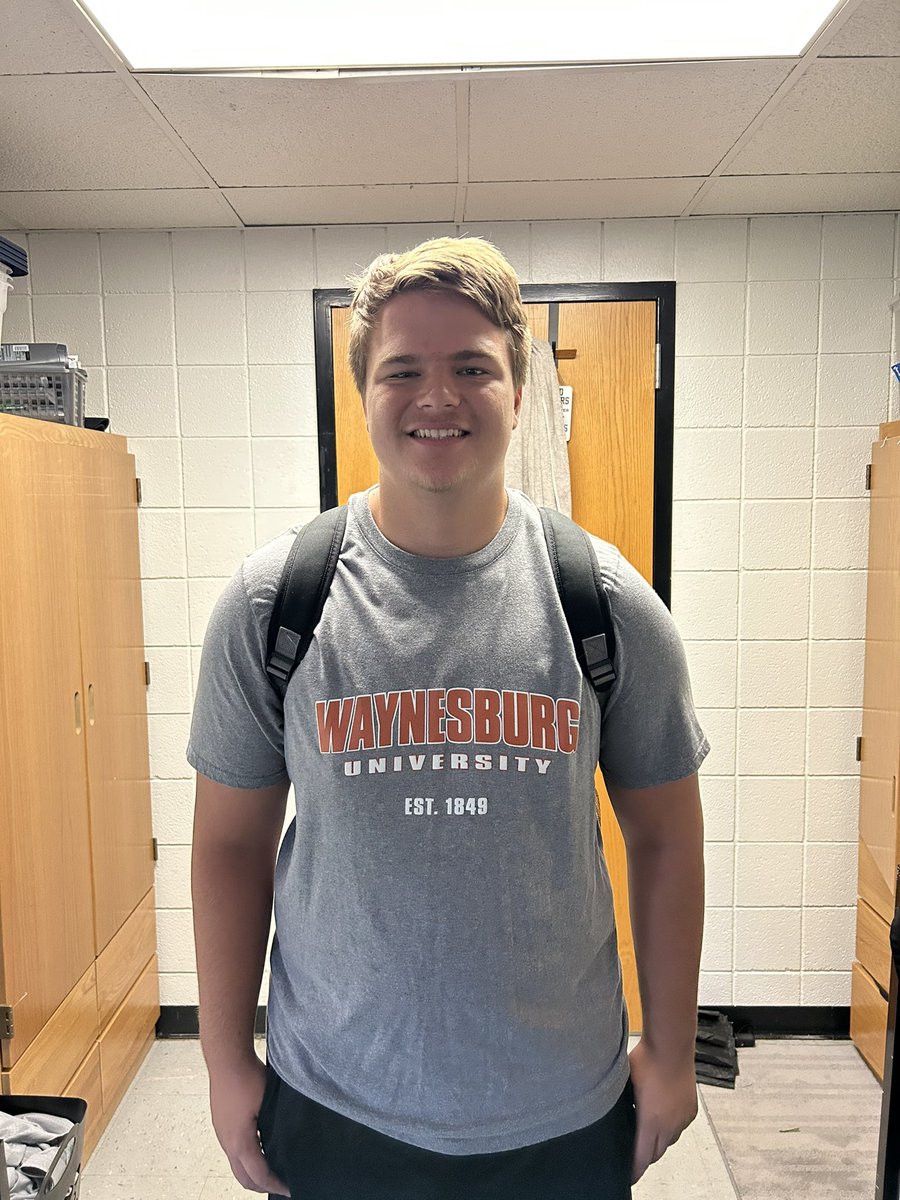 My Waynesburg boy! 📚🍎🏈❤️😍 @_Berger57 @MarkHuntsberger