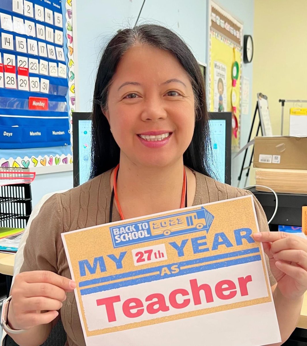 pgcps's tweet image. The first day of school is in the books! 📚 

✅ View photos: photos.google.com/share/AF1QipN-…
✅ Share your back to school moments: pgcps.org/about-pgcps/ba…