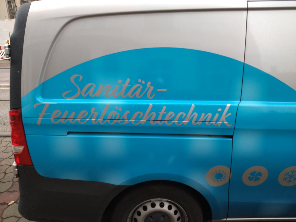 Robusto11's tweet image. Was muss man gegessen haben, wo sowas nötig ist????